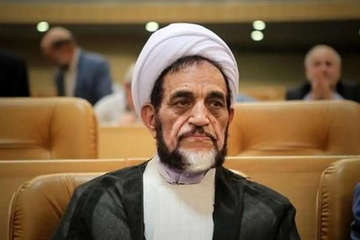 فعال سیاسی اصلاح طلب: حل مسائل، تنها از کانال رهبری ممکن است
