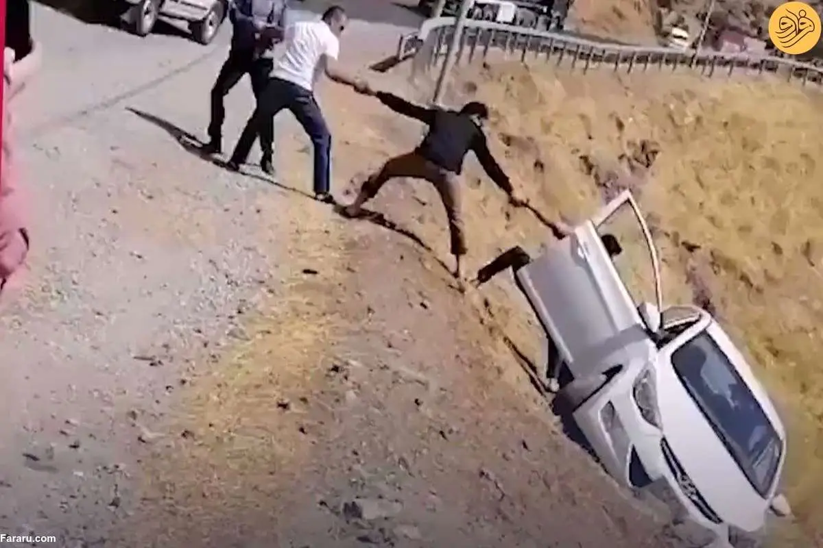 (ویدئو) نجات نفسگیر راننده یک خودروی در آستانه سقوط
