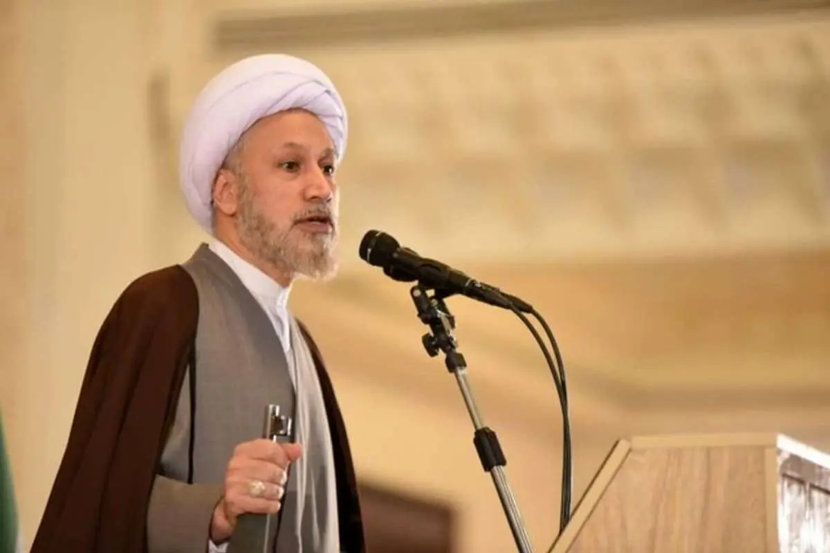 امام جمعه شیراز: در مسئله زن از اروپا و آمریکا مطالبه داریم