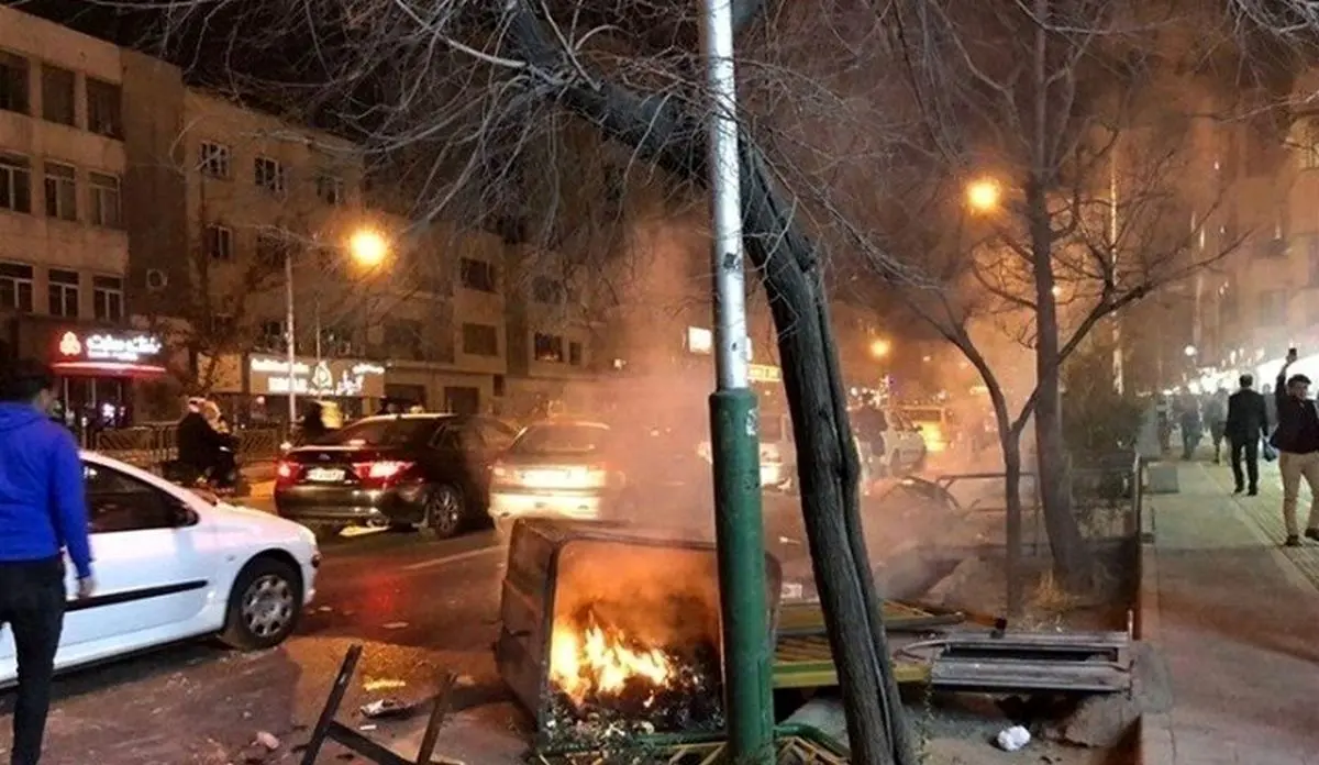 زنانی که در زاهدان تظاهرات کردند، از تهران رفته بودند؟