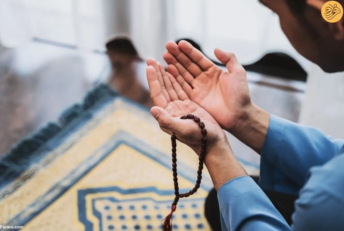 (ویدئو) اخراج خانم معلم پس از بی‌احترامی به نماز خواندن دانش آموزان