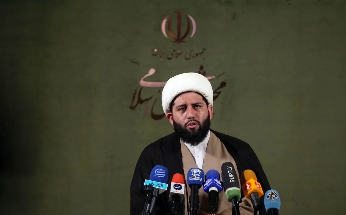 یک نماینده مجلس: مسدودسازی حساب بانکی افراد بی‌حجاب واقعیت ندارد