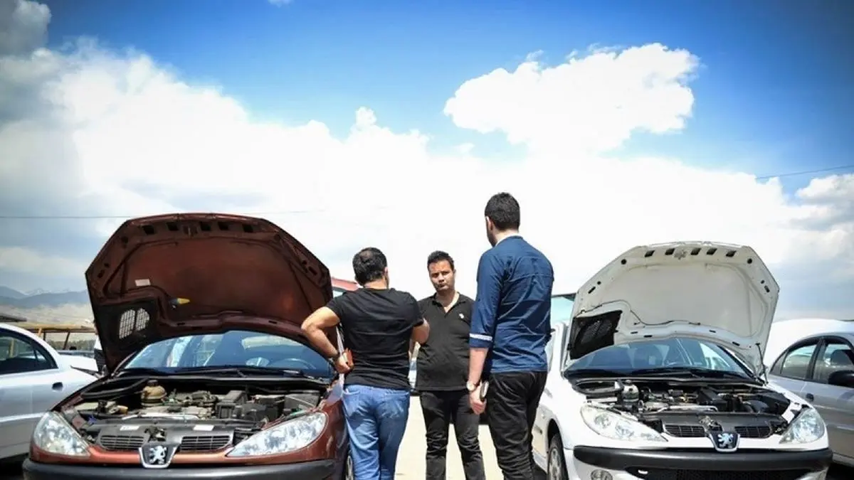 تاثیر عرضه خودرو در بورس روی بازار آزاد؛ رشد پنج تا ۳۰ میلیونی قیمت تارا و ۲۰۷