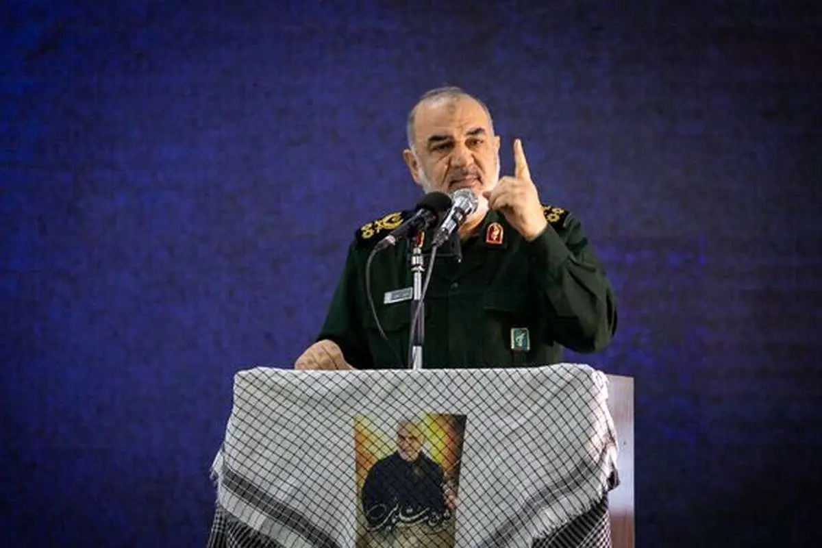 سرلشکر سلامی: مردم دارایی ما برای مقابله با دشمنان هستند