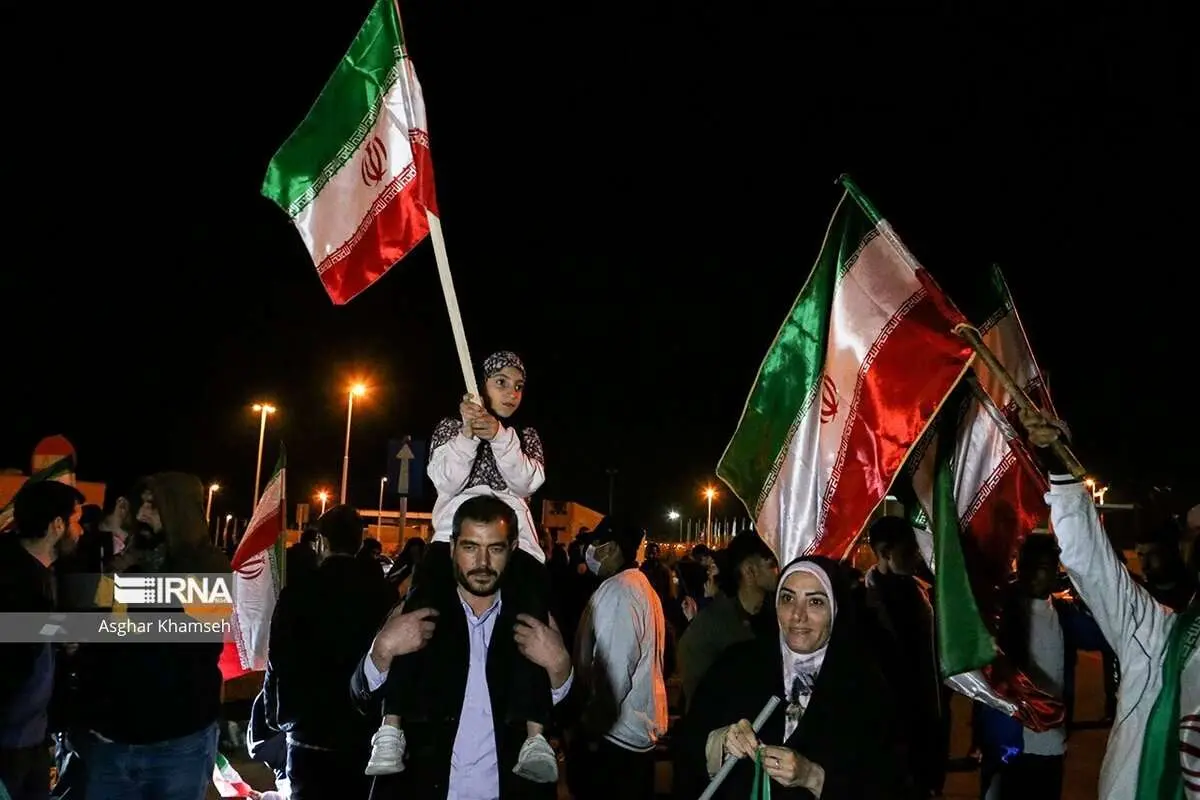 (تصاویر) استقبال از کاروان تیم ملی
