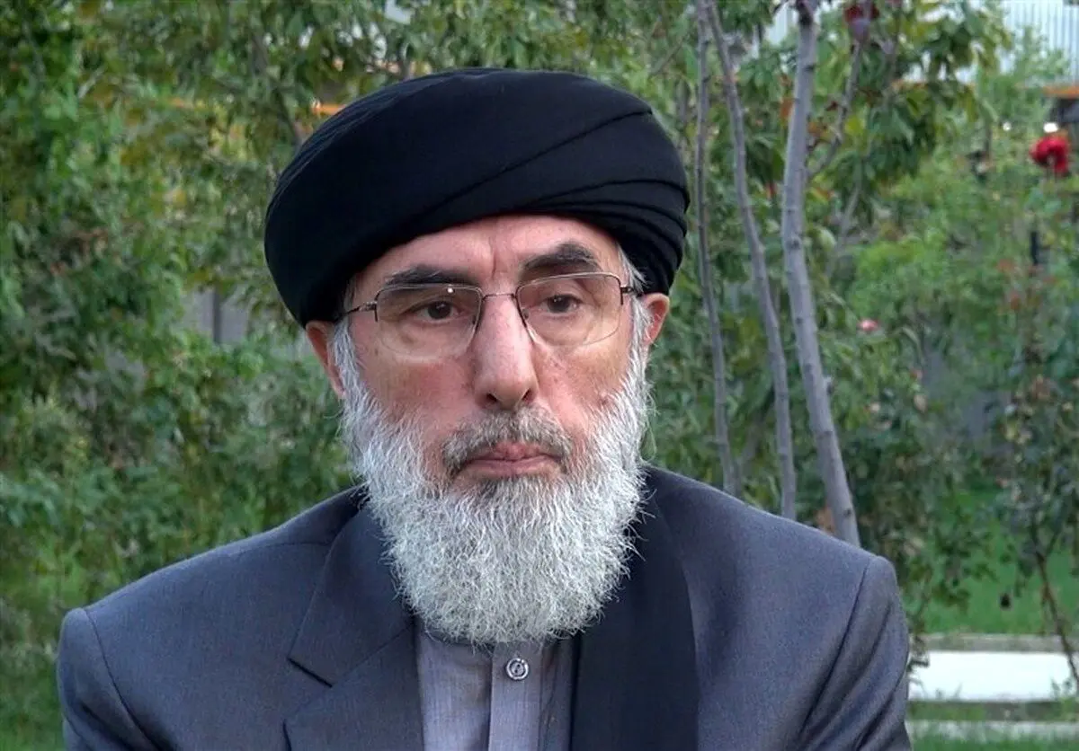 «گلبدین حکمتیار» از انفجار انتحاری جان سالم به در برد