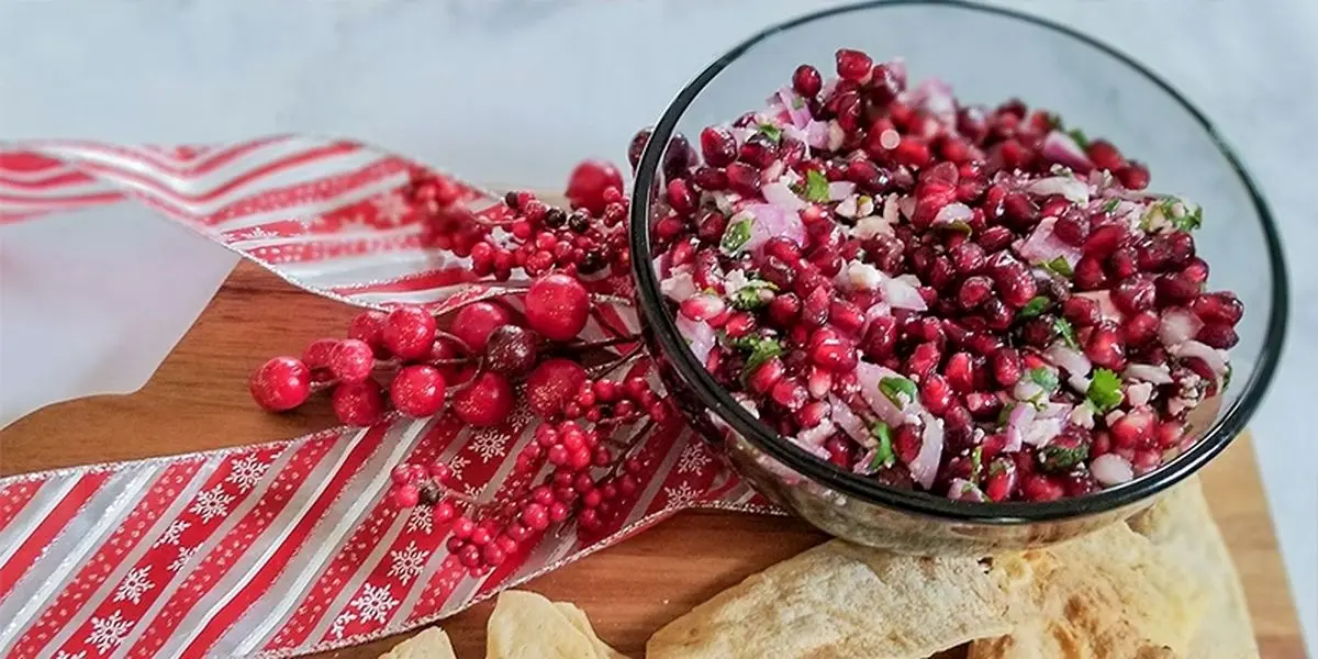 طرز تهیه سالاد لوبیا قرمز و انار؛ ویژه شب یلدا