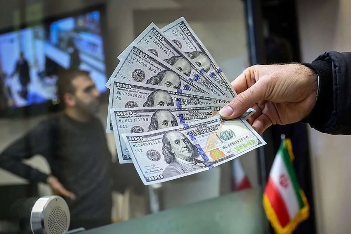 نرخ ارز، دلار، سکه، طلا و یورو ۱۵ آذر ۱۴۰۱