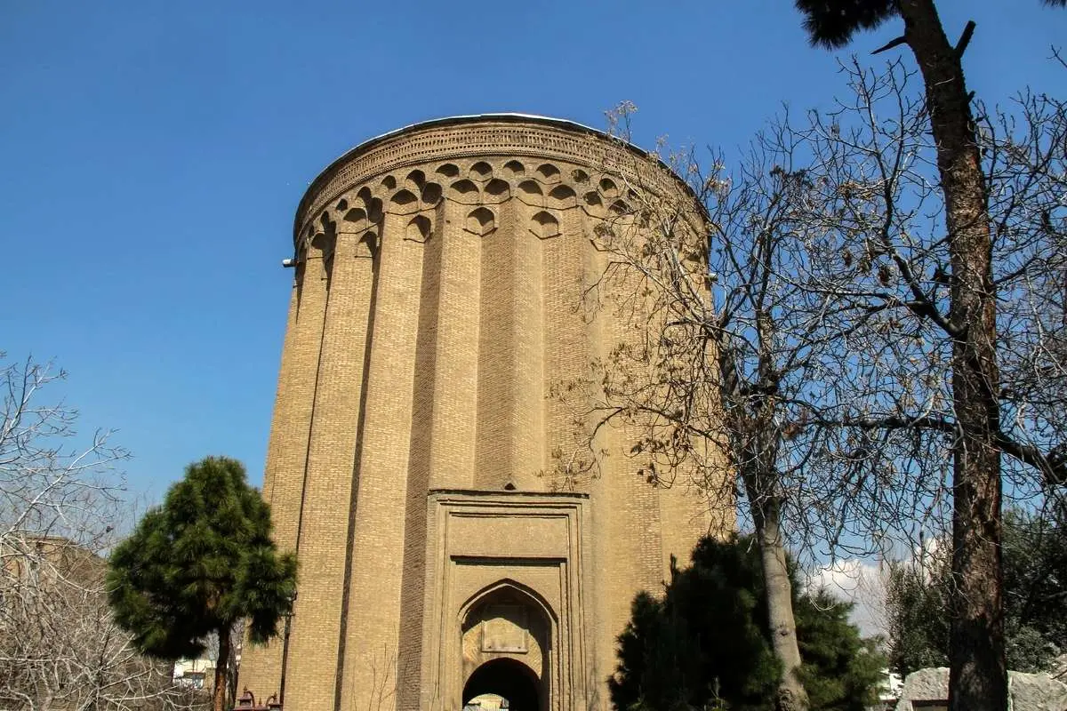 (ویدئو) راز معماری خارقالعاده این برج در شهر ری چیست؟