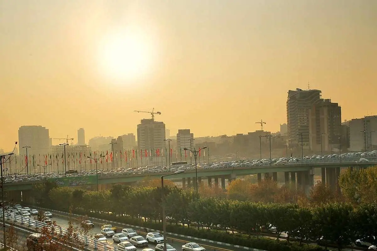 تهرانی‌ها در اتاق گاز