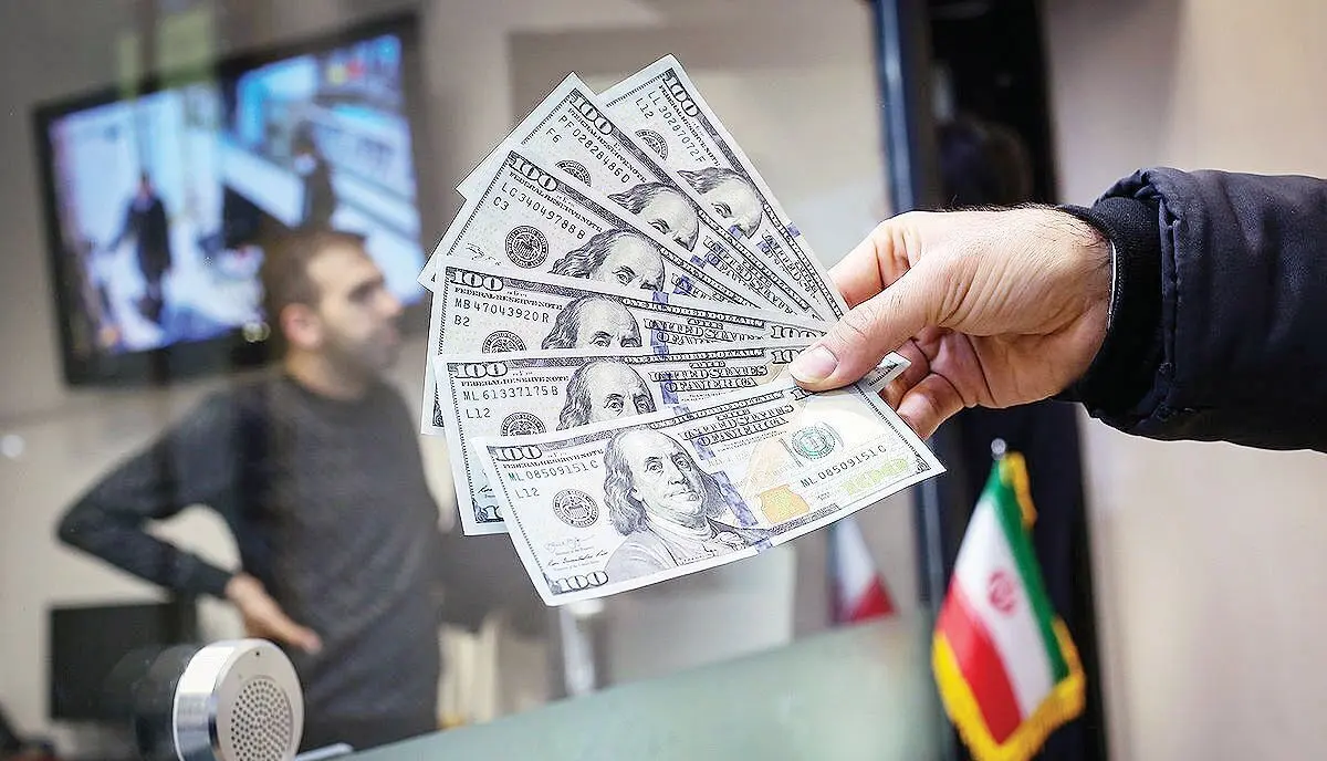 نقشه جدید بانک مرکزی برای بازار ارز؛ تورم ۴۴ درصدی می‌گذارد دلار ریزش کند؟