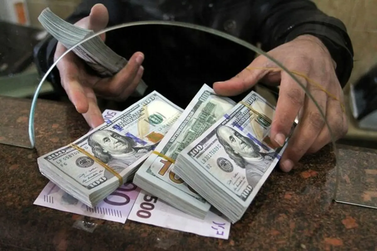 قیمت دلار در بازار آزاد ارز واقعی است؟