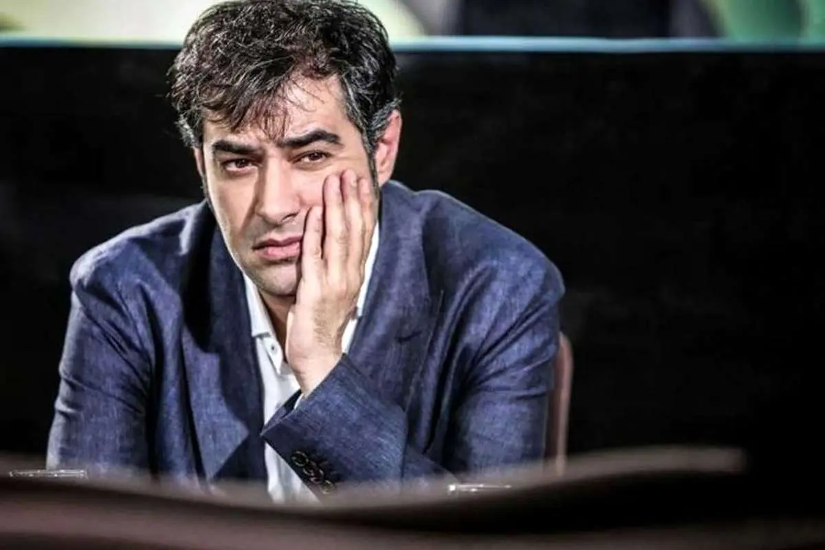 (عکس) شهاب حسینی مقابل اوین برای پیگیری وضعیت ترانه علیدوستی