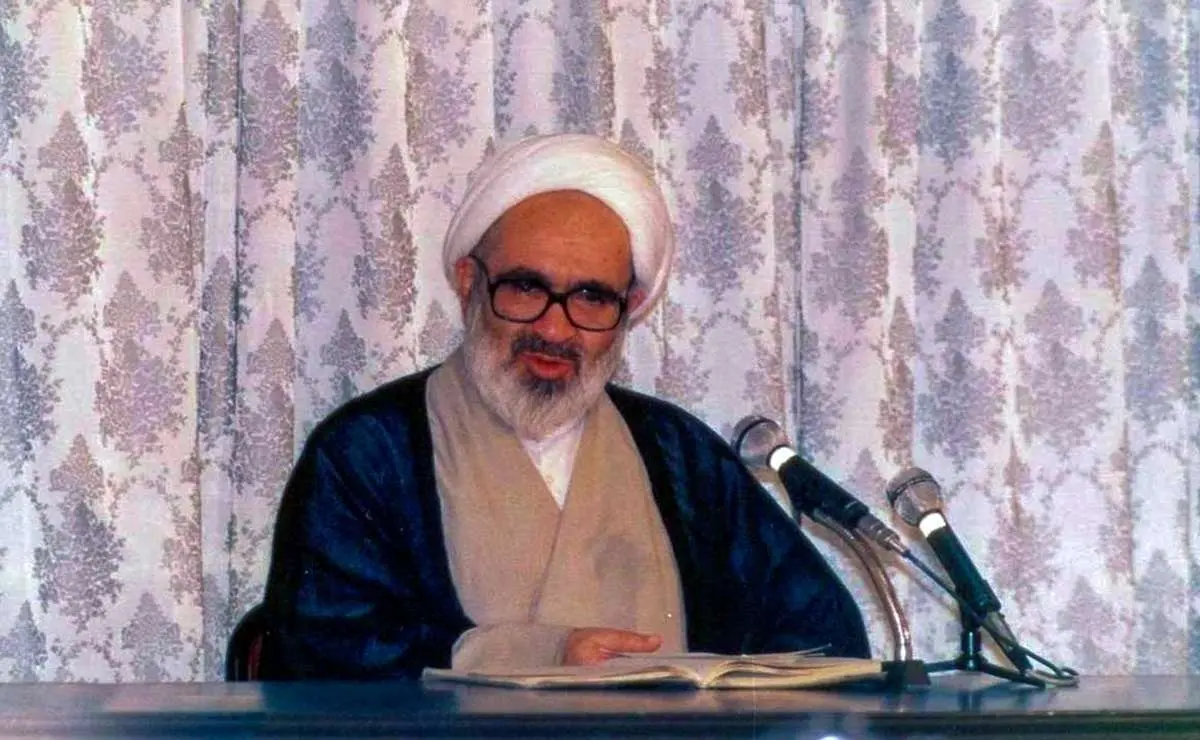 چرا آیتالله منتظری به برخورد با آیتالله شریعتمداری اعتراض کرد؟