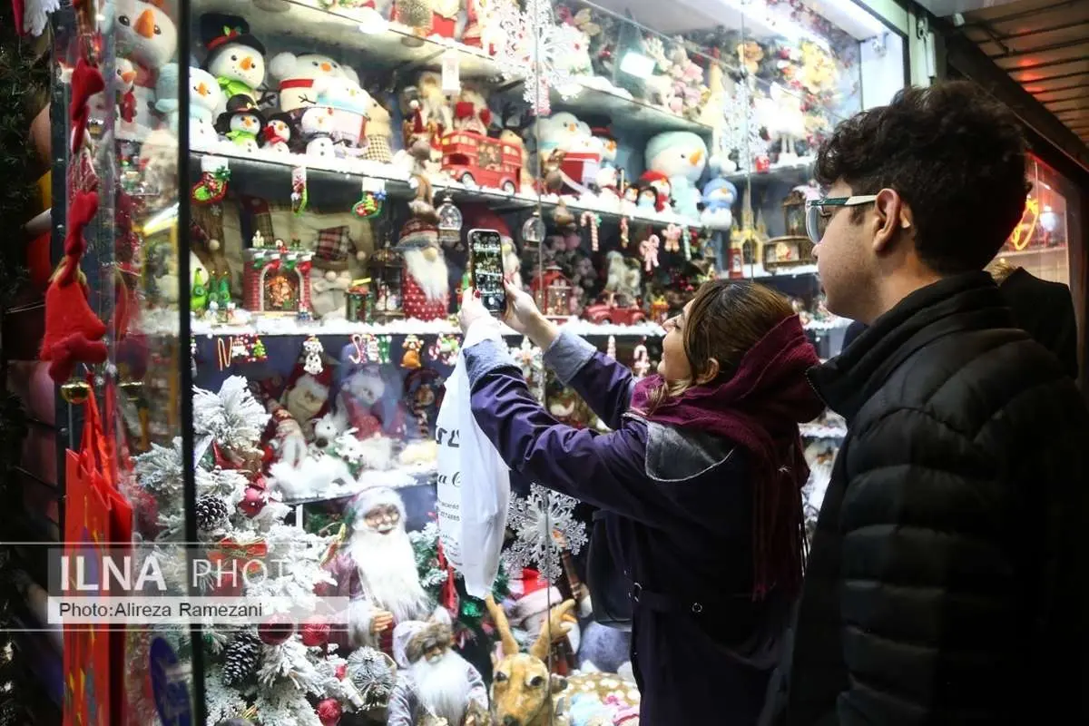 (تصاویر) خرید سال نو میلادی در تهران