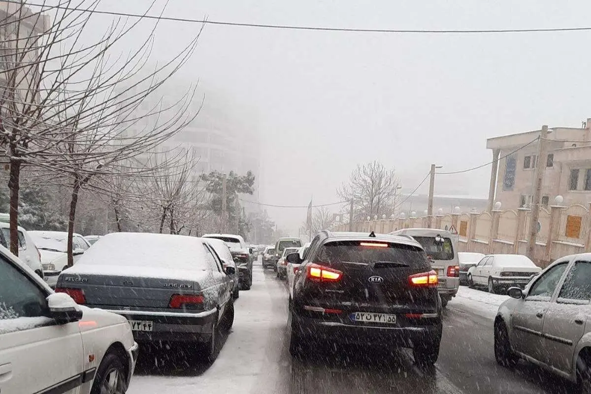 (ویدئو) تصاویری ناب از اولین برف زمستانی تهران
