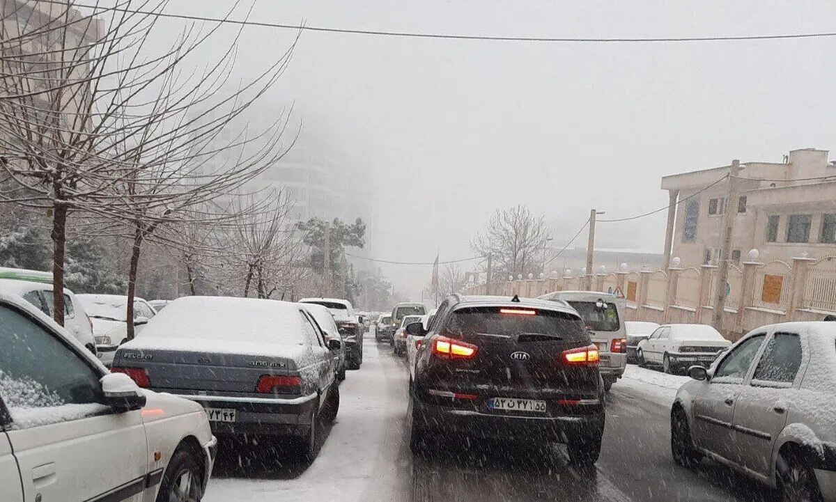 (ویدئو) تصاویری ناب از اولین برف زمستانی تهران