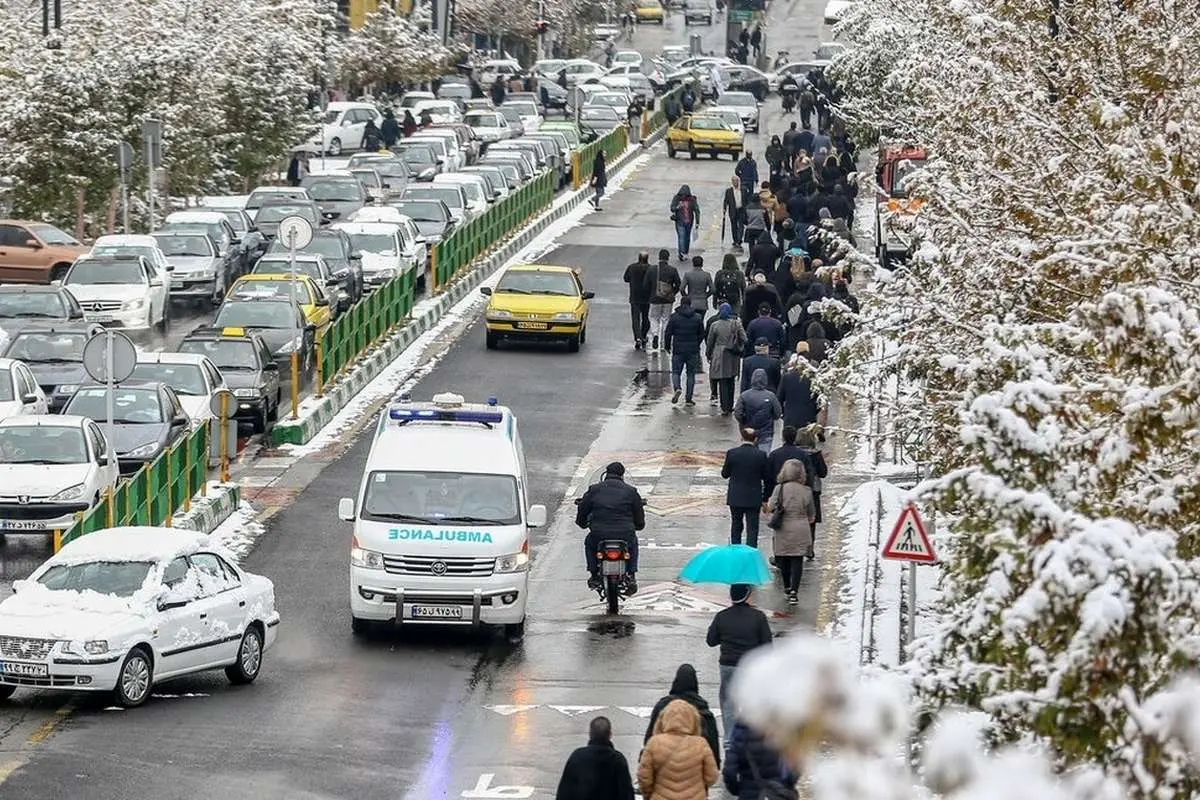 باران و برف تهران را قفل کرد