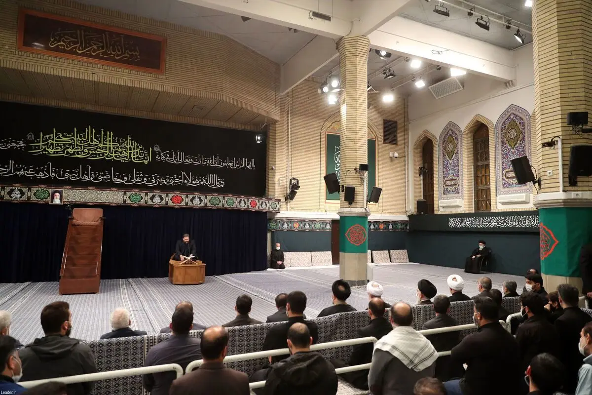 (تصاویر) اولین عزاداری با حضور مردم در بیت رهبری بعد از کرونا