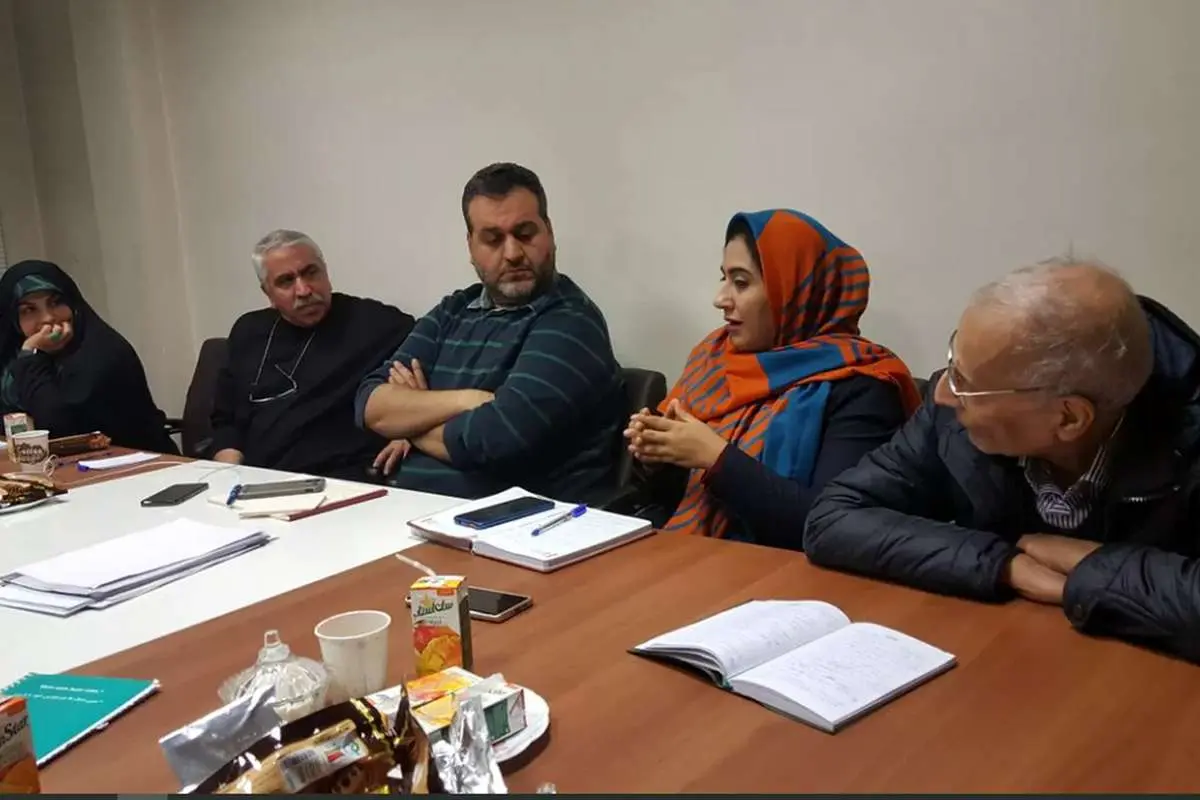 جنبش اخیر فراتر از شکاف نسلی «ایکس» و «زد» است