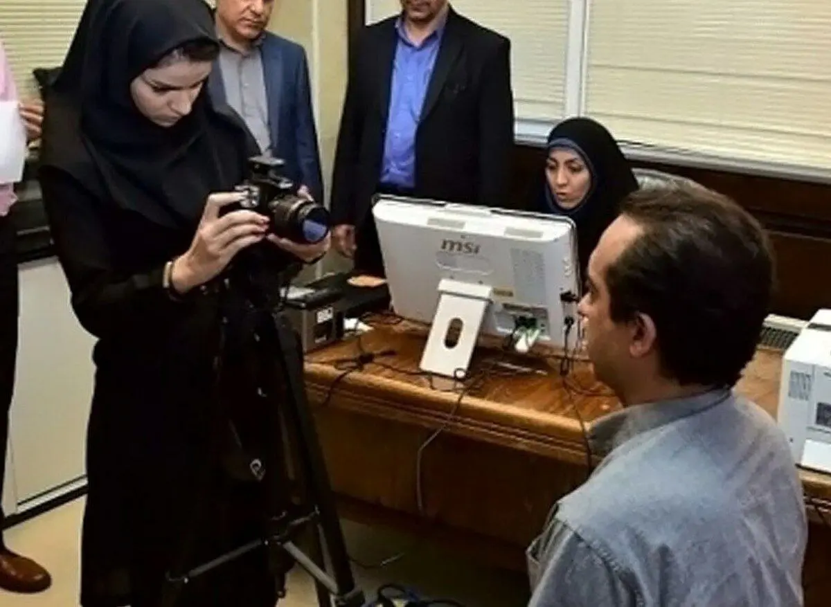 «اگر کسی از عکس کارت ملی خود ناراضی باشد، تغییر می‌دهیم»