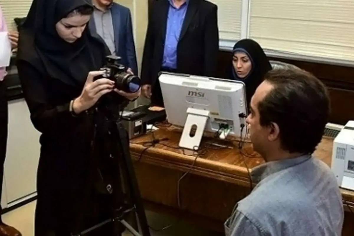 «اگر کسی از عکس کارت ملی خود ناراضی باشد، تغییر میدهیم»