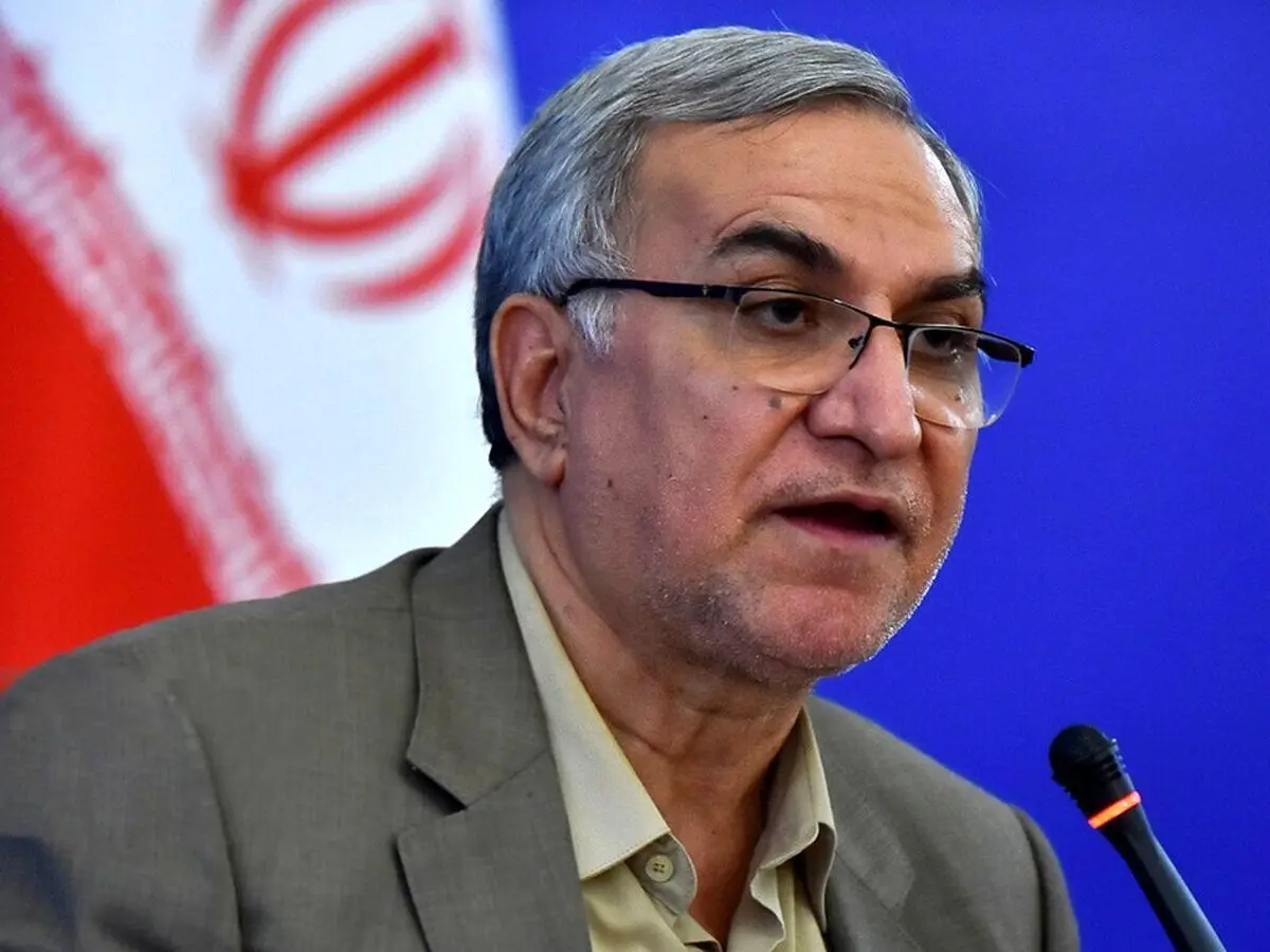وزیر بهداشت: به جای «دلار و سکه» در «تحقیقات دارویی» سرمایه‌گذاری کنید