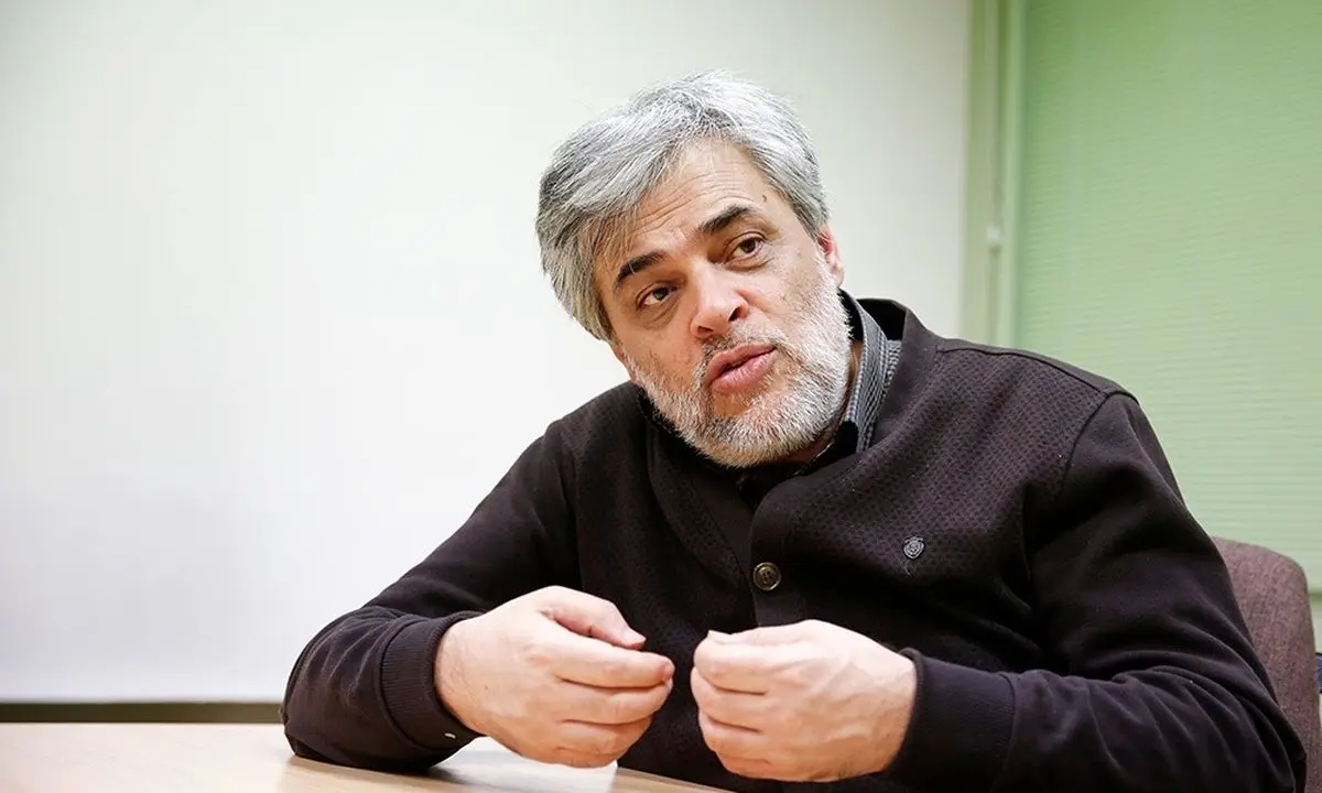 مهاجری: حرف‌های رئیسی برای راضی کردن گروه‌های تندرو است