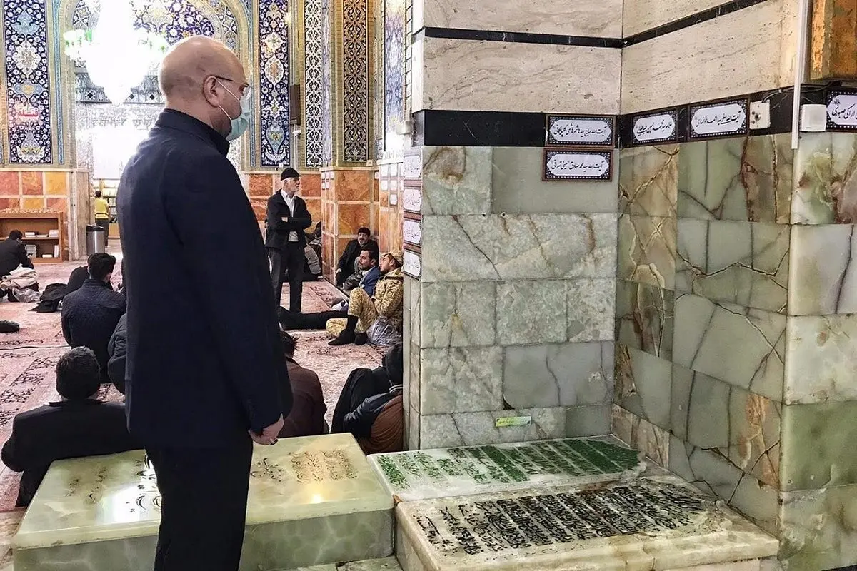 (تصاویر) حضور قالیباف در حرم حضرت معصومه(س)