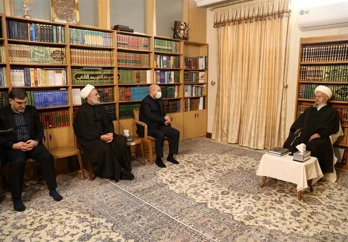 آیت‌الله مکارم: صدا و سیما انتقادات ما را سانسور می‌کند