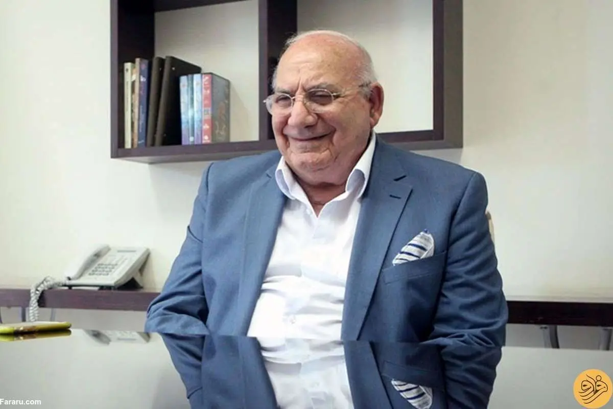 (عکس) کفش مارادونا در خانه حشمت مهاجرانی