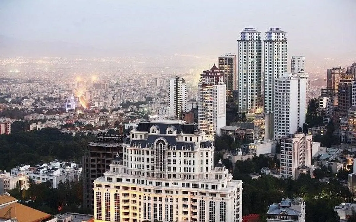 درخدمت و خیانت زندگی در برج‌های بلند