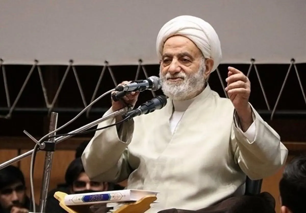 قرائتی: دیپلم و لیسانس تارک‌الصلوه به هیچ دردی نمی‌خورد