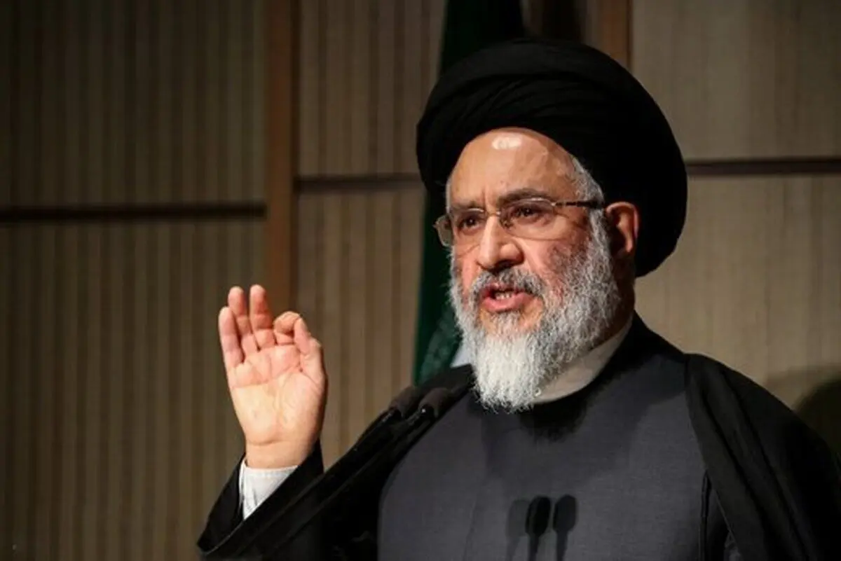 محقق داماد: گرانی دلار به عرش برین رسیده و دو سوم ثروت ما معلمان پوچ شده است