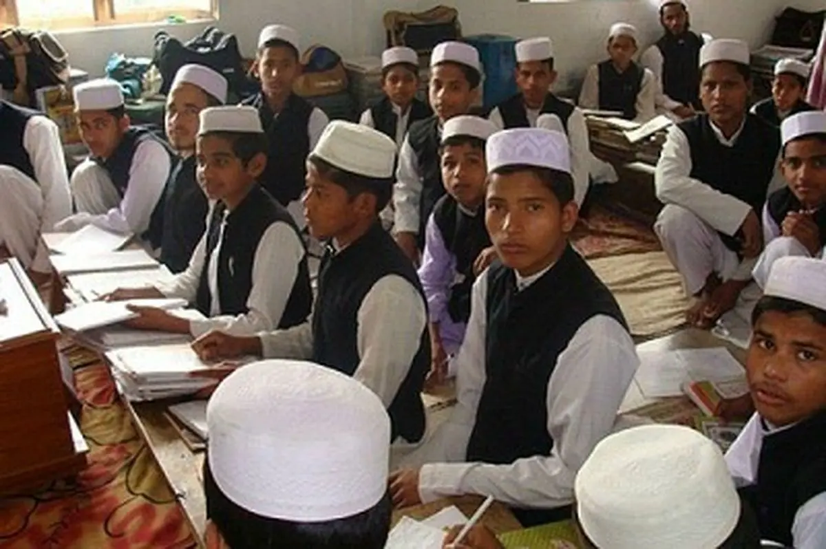 من از مدرسه طالبان فرار کردم