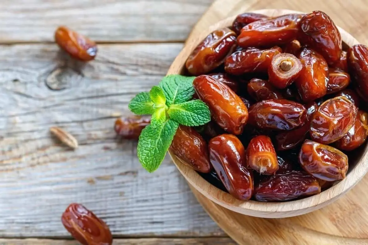 (ویدئو) چرا مصرف خرما برای سلامتی جسمانی مفید است؟