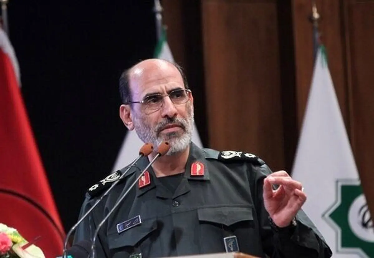 بعضی‌ها نامه نوشتند، از رهبری خواستند تا با آمریکا کنار بیاییم