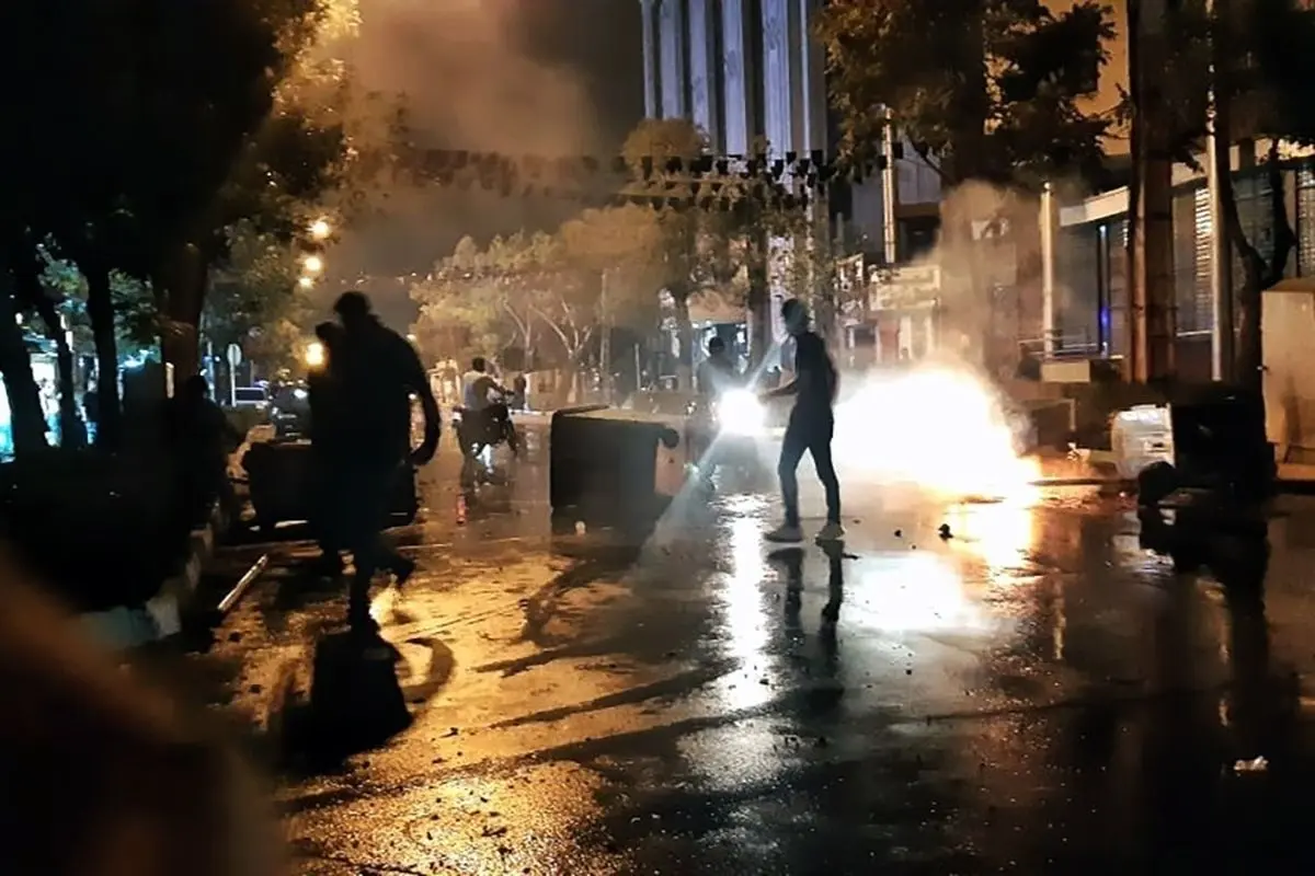 سپاه: در حوادث سمیرم، یک بسیجی به ضرب گلوله به شهادت رسید