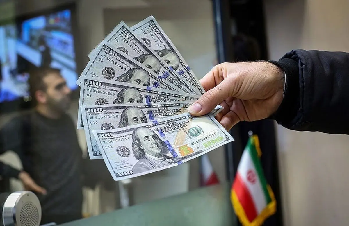 بازار ارز قفل شد؛ دلار دنده معکوس زد