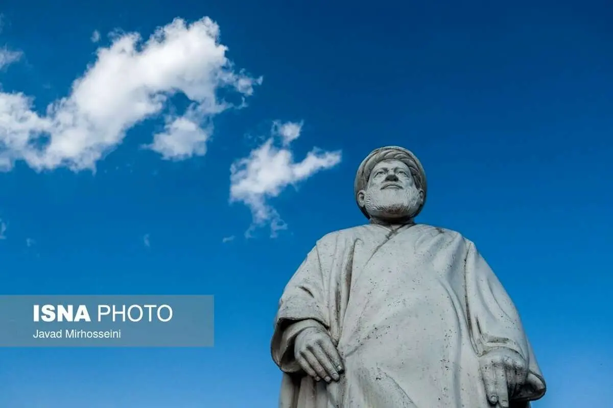 (تصاویر) تتدیسهای مفاخر گیلان در رشت