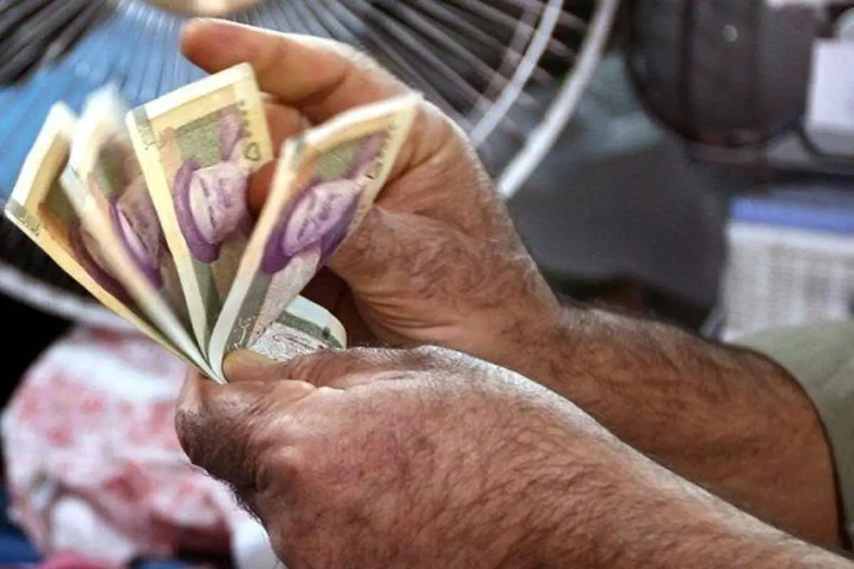 حداقل حقوق کارگر ایرانی به دلار چقدر میشود؟