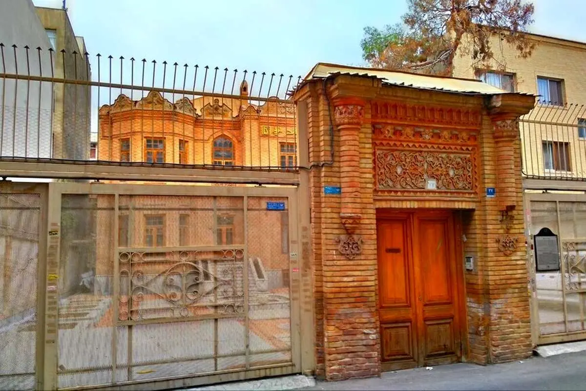 معماری عجیب خانه صالح؛ تماشای این عمارت را از دست ندهید
