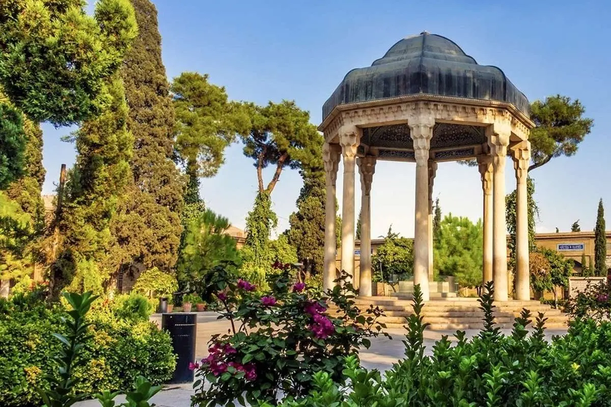 تفال به حافظ امروز چهارشنبه ۱۴ دی ماه ۱۴۰۱