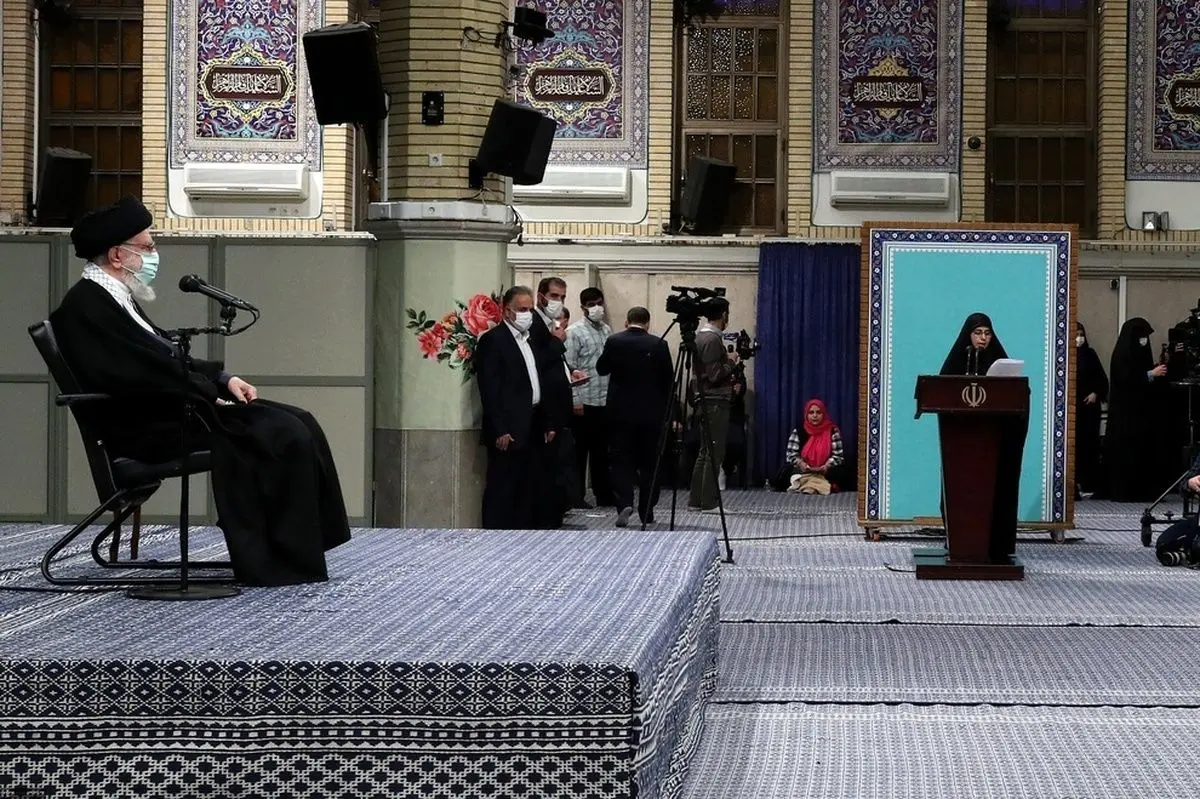 در پی اعتراض بانوان به اختصاص روز زن به مداحان، جلسه رهبری با بانوان برگزار شد