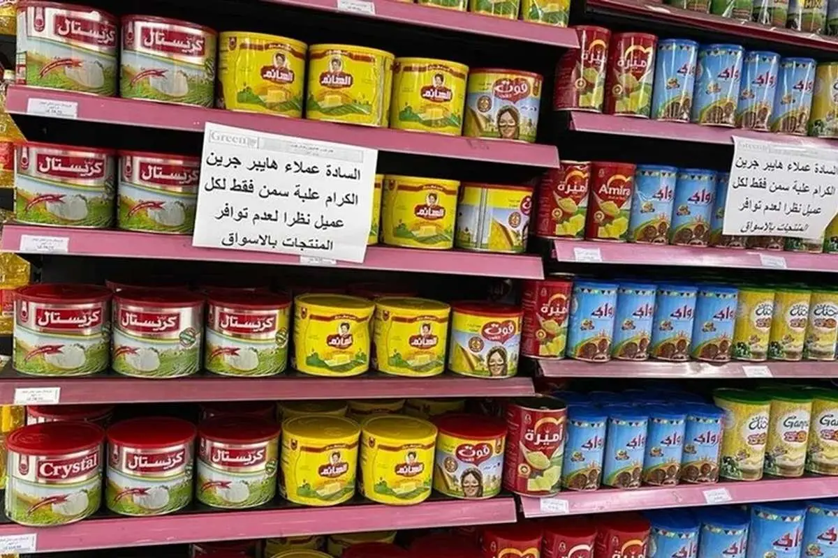 «هر مشتری یک عدد»؛ جنجال کمیاب شدن کالا در بازار مصر