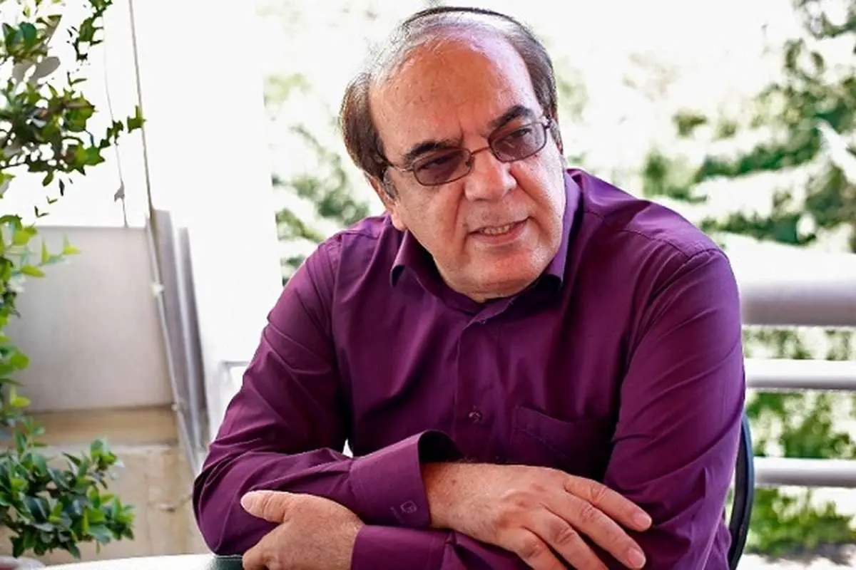 انتقاد عباس عبدی از احمد خاتمی؛ خود را «فریب» ندهید