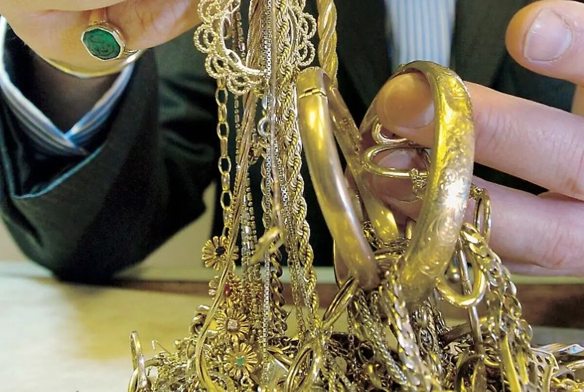 نقشه زن همسایه برای سرقت طلا‌های بیمار کرونایی
