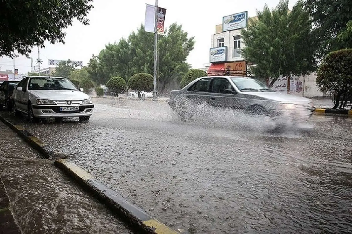 بارانهای سیل آسا در برخی استانها / کاهش شدید دما از فردا در کشور