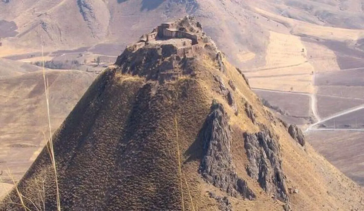 معضلی که قلعه «زیویه» دارد
