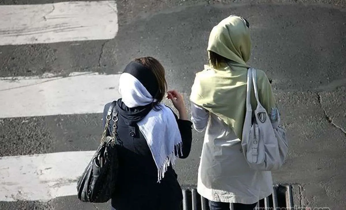 کیهان: «افتادن هر روسری»، به معنای افتادن «عَلَم و پرچم» یک سرباز است